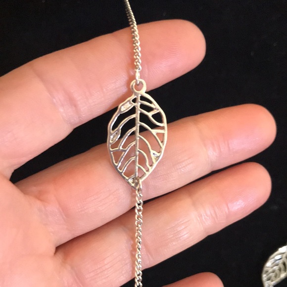 Stella and Ruby Leaf necklace NÉW with tag & bag - Picture 2 of 6